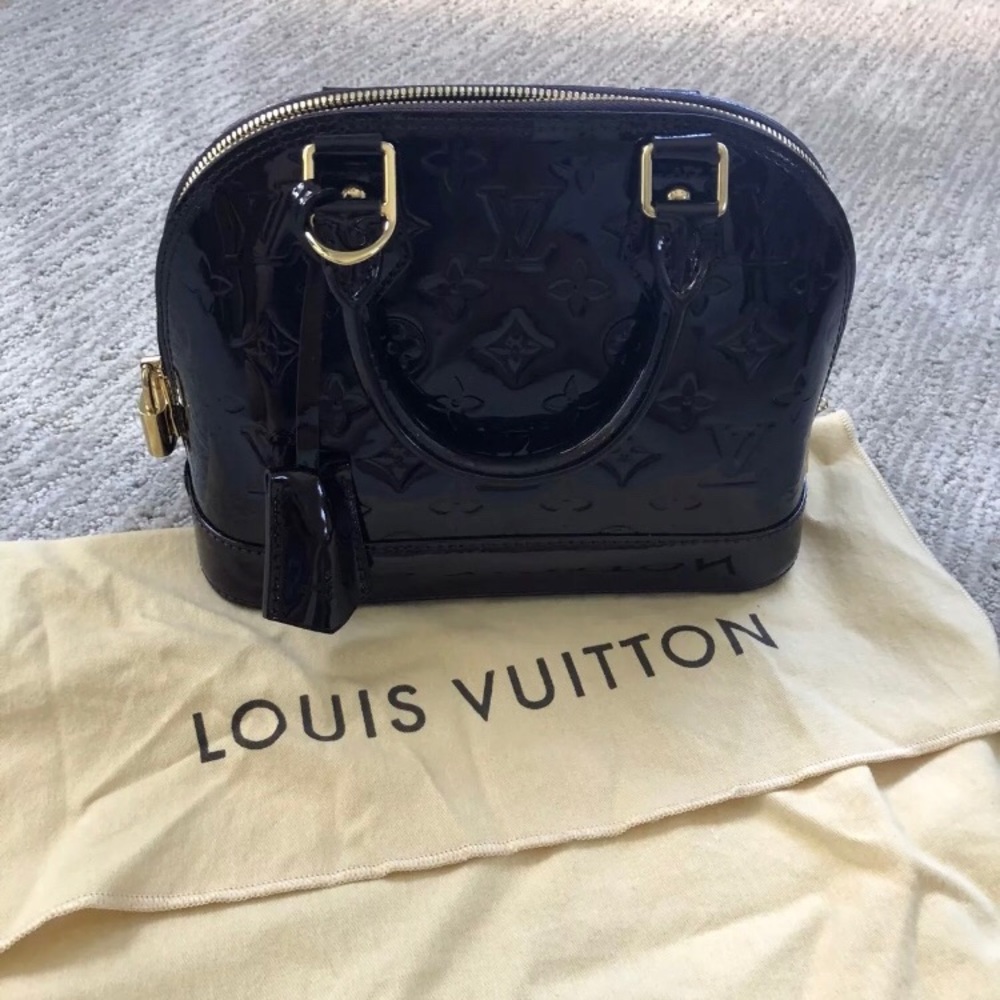 🚫SOLD Louis Vuitton Alma bb Vernis Amarante